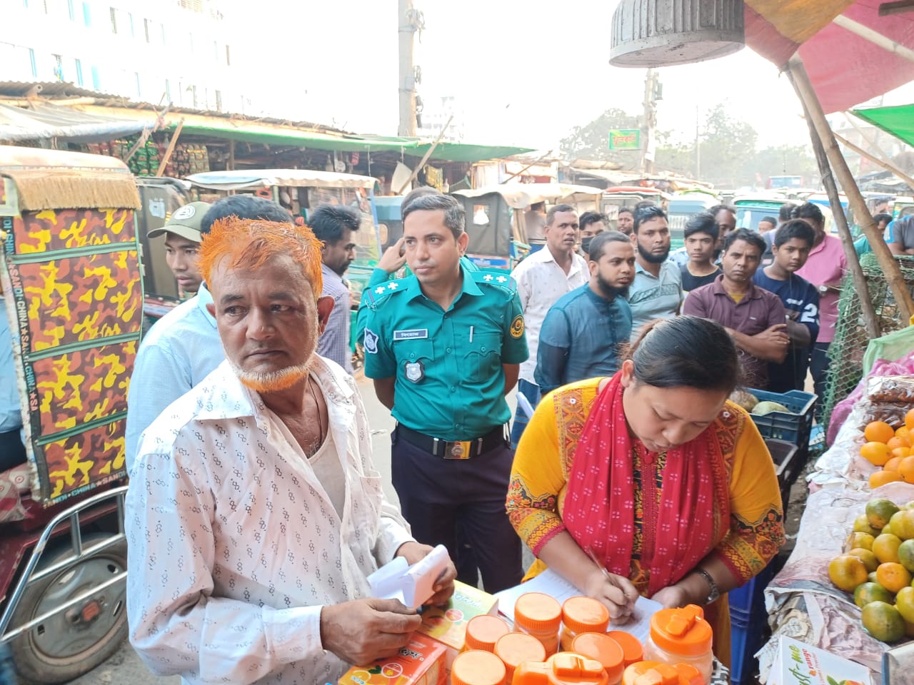 কর্ণফুলীতে মোবাইল কোর্ট পরিচালনা: ৪ মামলা, ৮ হাজার টাকা জরিমানা