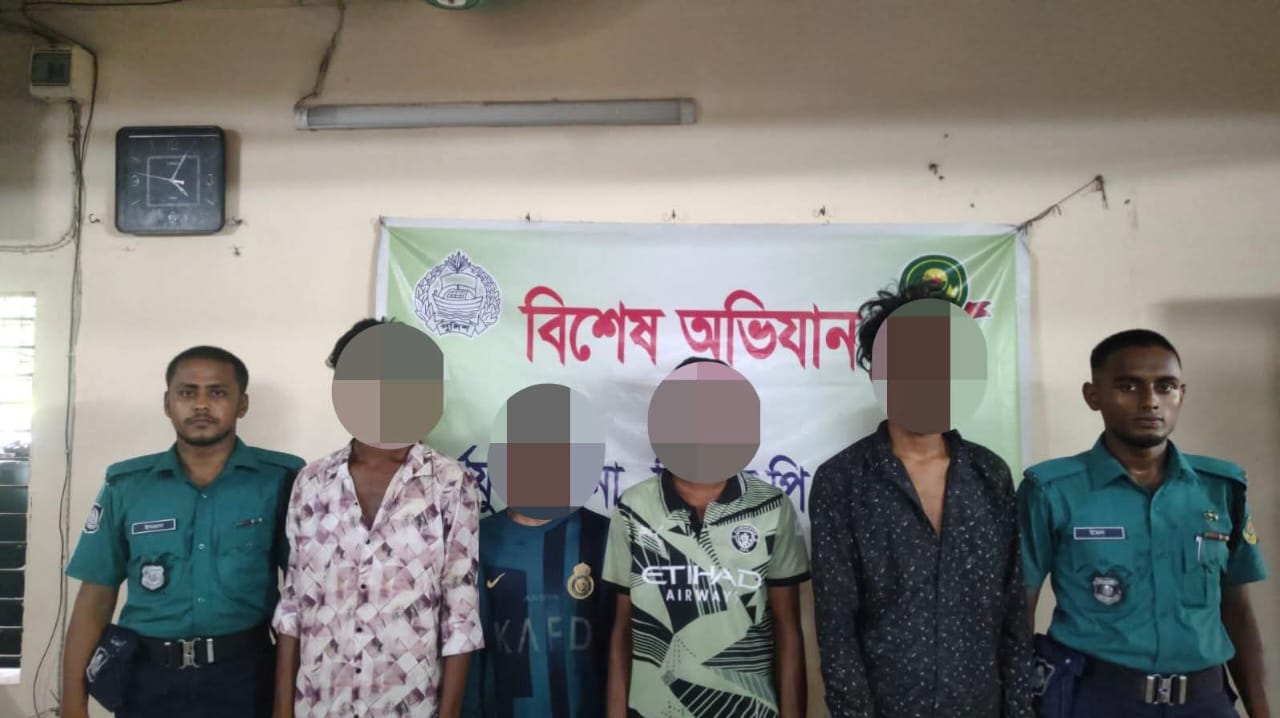 সিএমপি’র কর্ণফুলী থানা পুলিশের অভিযানে ডাকাতি প্রস্তুতিকালে ডাকাত দলের ৪ সদস্য গ্রেফতার