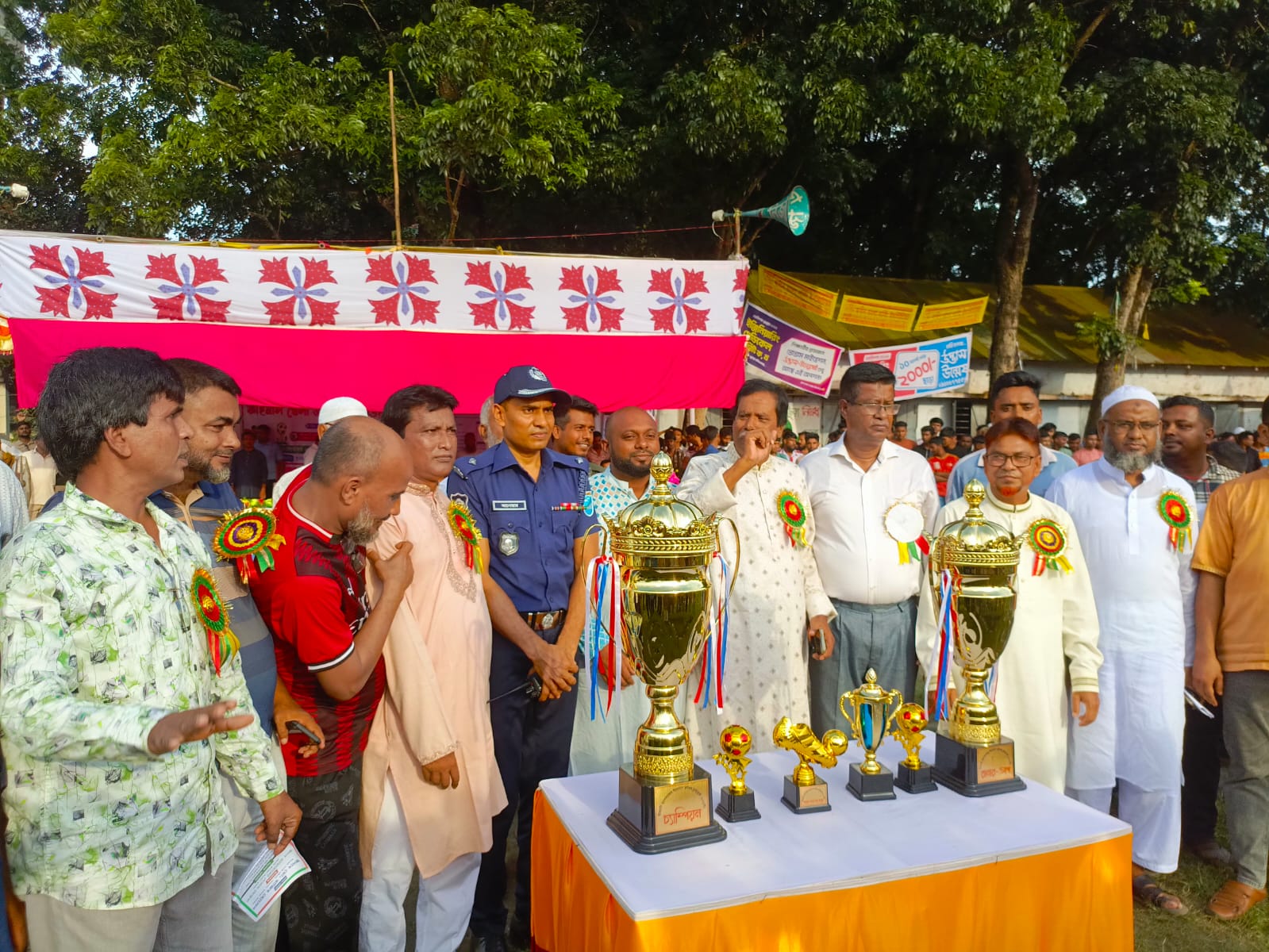 ভূঞাপুরে বীরহাটি যুবসমাজের উদ্যোগে ফুটবল টুর্নামেন্টের ফাইনাল খেলা অনুষ্ঠিত