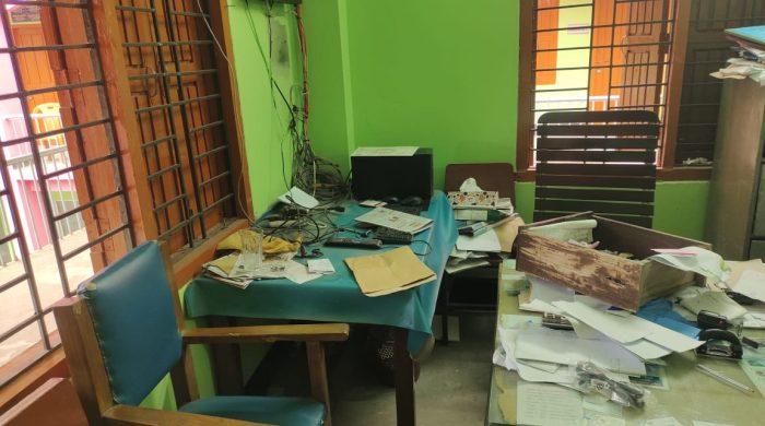 কর্ণফুলীতে শিকলবাহা ইউনিয়ন পরিষদে রহস্যময় চুরি টাকা অক্ষত, নিয়ে গেল মনিটর ও হার্ডডিস্ক