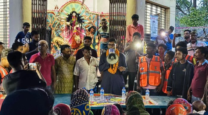 দৌলতপুরে নির্বাচনী প্রচারণায় সরব বিএনপি ও জামায়াতের প্রার্থীরা