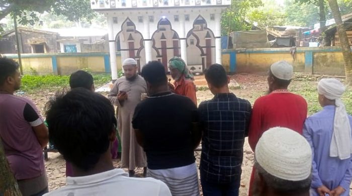 দামুড়হুদায় বোনের লাশ দেখতে এসে বোনের দাফনের আগেই ভাইয়ের দাফন মৃত্যু৷৷