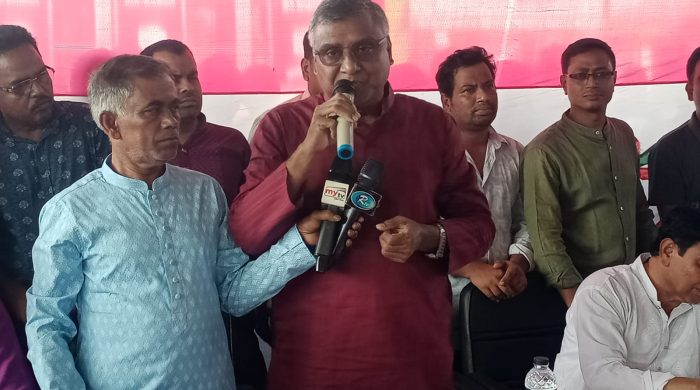 কালিয়াকৈরে অটোরিকশা চালকদের সঙ্গে মতবিনিময় সভা অনুষ্ঠিত