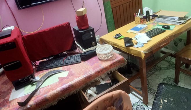রাজশাহীতে বাসায় ঢুকে গভীর রাতে  ডাকাতি