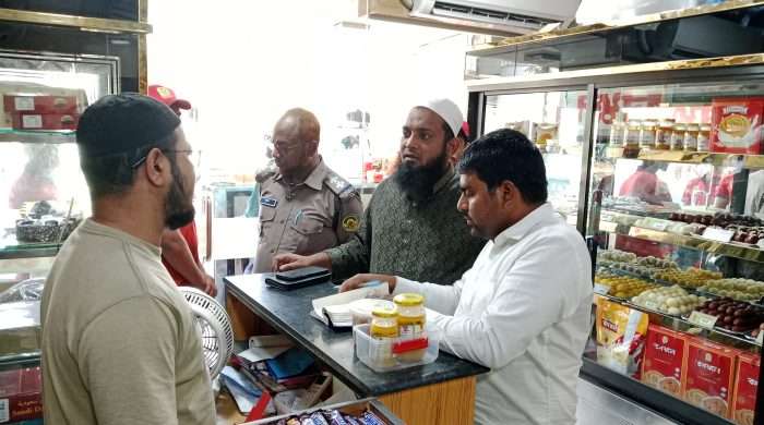 কর্ণফুলীতে ২ দোকানীকে ৩০০০ টাকা জরিমানা