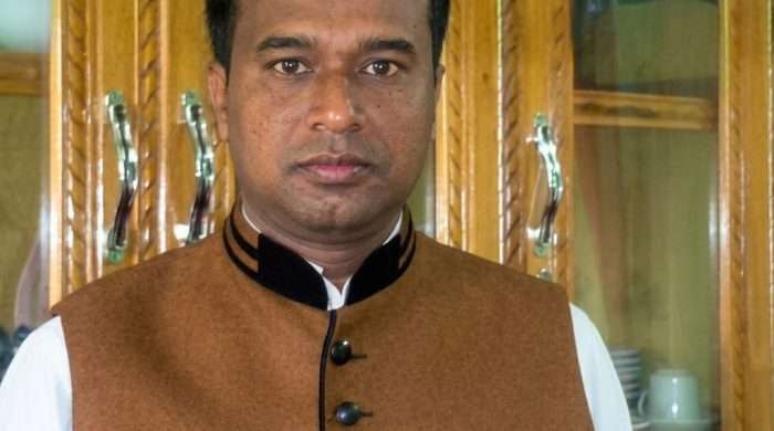 কালিয়াকৈরে এসএসসি কেন্দ্র সচিব নিয়ে বিতর্ক, ভারপ্রাপ্ত প্রধান শিক্ষক সিরাজুল ইসলাম এর বিরুদ্ধে