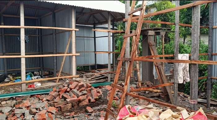 কালিয়াকৈরে রেলওয়ে জমি দখল করে পুনরায় অবৈধভাবে  ঘর নির্মাণের অভিযোগ উঠেছে