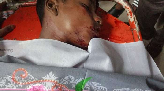 কর্ণফুলীতে পিকআপ ভ্যানের ধাক্কায় প্রাণ গেল স্কুল শিক্ষার্থীর