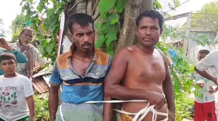 কালিয়াকৈরে পিকআপে  তিনটি গরু সহ ৩ চোর আটক