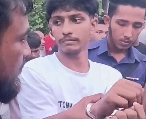 নোয়াখালীতে অস্ত্রধারী যুবকের রাজনৈতিক পরিচয় নিয়ে বিতর্ক, দায় নিতে রাজি নয় জামায়াত-বিএনপি
