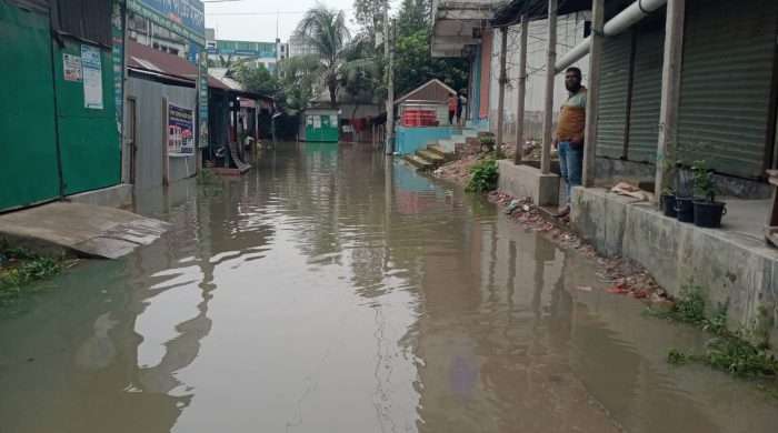 কালিয়াকৈরে পৌরসভা ৫ নং ওয়ার্ড হরতকিতলা আমতলা জলাবদ্ধতা সকল পেশাজীবী মানুষের জনদুর্ভোগ