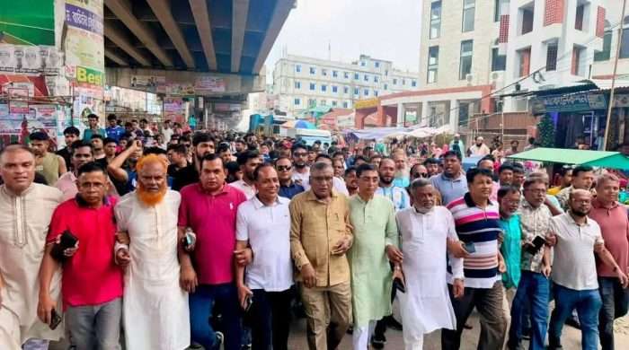 কালিয়াকৈরে নিষিদ্ধ আওয়ামী লীগ কথিত নৈরাজ্য বিশৃঙ্খলা সৃষ্টি ও অস্থিতিশীলতার বি এন পির  প্রতিবাদ বিক্ষোভ মিছিল
