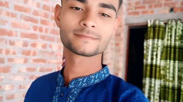 কালিয়াকৈরে ইন্টারনেট লাইনে কাজ করতে গিয়ে বিদ্যুৎস্পৃষ্ট, দুই হাত হারালেন তরুণ সোহান হাসপাতালের বেডে মৃত্যুর সঙ্গে লড়াই, থানায় অভিযোগ