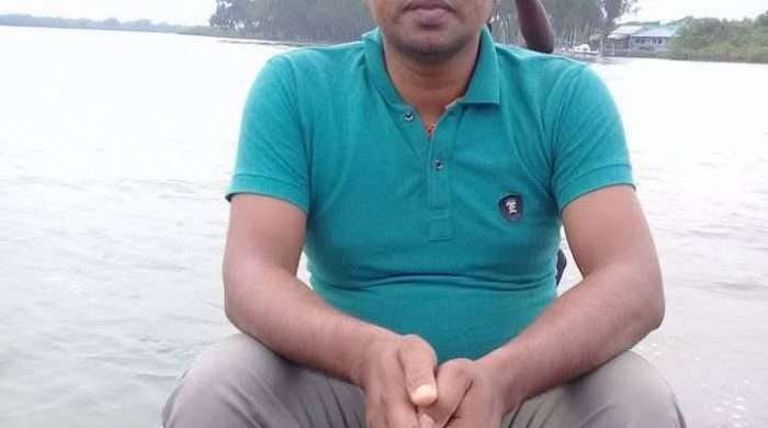 শ্যামনগরে কলেজ শিক্ষকের বিরুদ্ধে হিন্দু ছাত্রীকে ধর্মান্তরিত করে বিয়ের অভিযোগ
